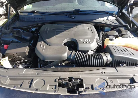 2021 Chrysler 300 Touring L Awd z USA, uszkodzony, nr VIN 2C3CCARG4MH658579